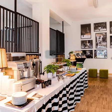 Julinek Park Bed & Breakfast Blonie