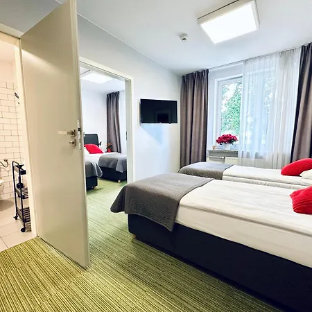Julinek Park Bed & Breakfast Błonie