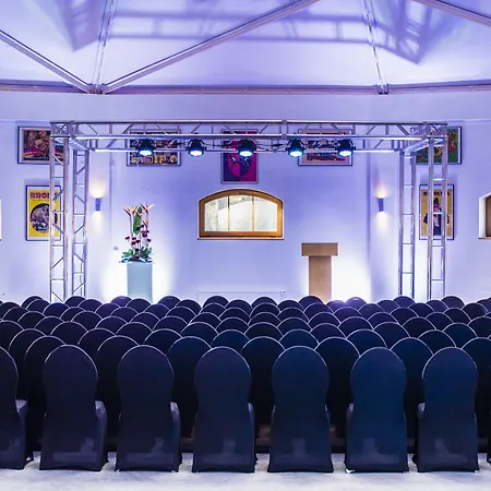 Julinek Park Panzió